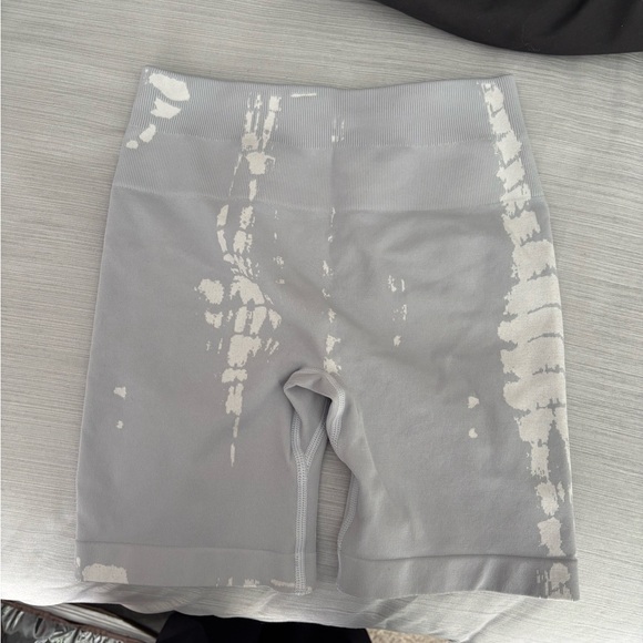 Aurora white and grey biker shorts - Picture 2 of 4